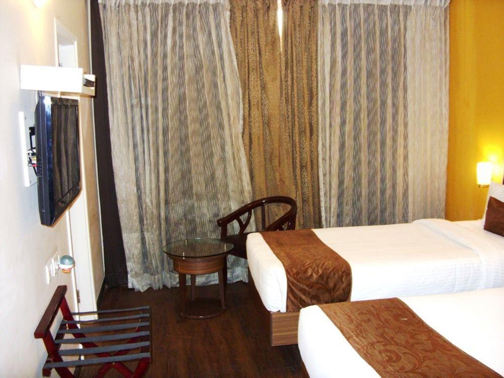 Mango Hotels, Samed Agra Agra  Exterior foto